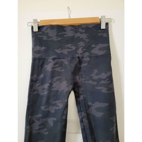 Look at Me Now Seamless Cropped Leggings M - Picture 8 of 9